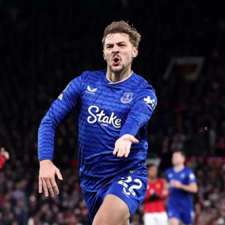 Everton Shock Manchester United 1–0 at Old Trafford